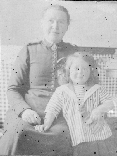 Greta Gröndahl  Adjutant Ohlsson.    