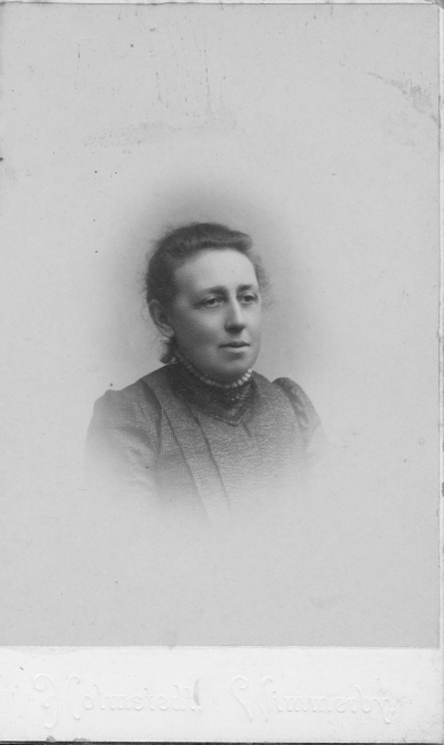 Borgmästarinnan Nanny Marie Wahlberg, f. Hult, f. i V-by 1851.