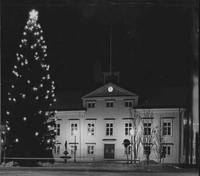 Rådhuset julen 1977.    T.E