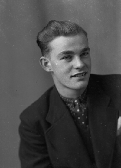 Sture Karlsson
Uggletorp



Dok.080515/RS