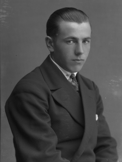 Johan Söderholm
Ydrehammar



Dok.080429/RS