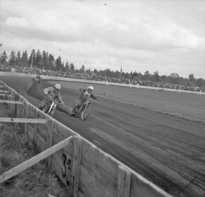 Invigning av speedwaybanan i Vimmerby

Dok.111102/KG