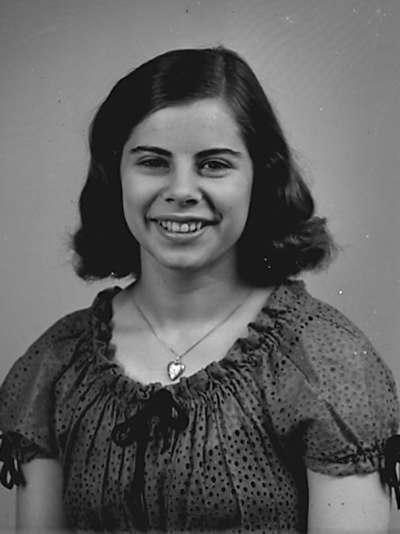 Anna Lisa Wenström född 1930 eller 1931
dotter till kopparslagare Oskar Wenström och Agnes Wenström 