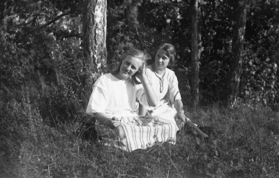 Hällebacka 

Många av bilderna i mappen Hällebacka kan lika gärna vara tagna kring Lidhem Locknevi.