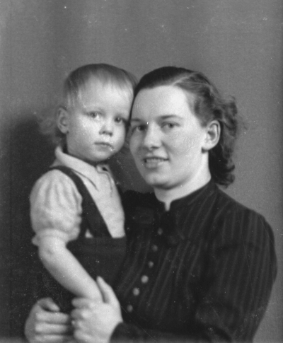 Handlare Larsson



Dok.080602/RS