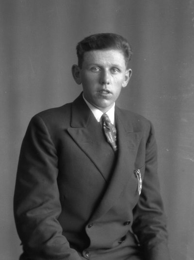 Holger Carlsson
Skillingarum.



Dok.080407/RS