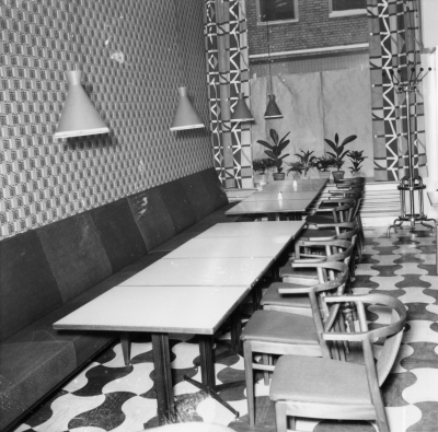 Interiör från Mjölkbaren vid Sevedegatan

Dok.100603/KG