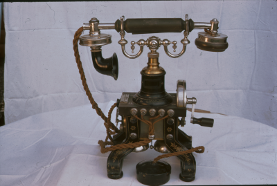 Telefon flätad sladd

090520/KG