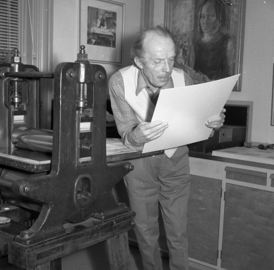 Folke Gullby i sen ateljé

Dok.110613/KG