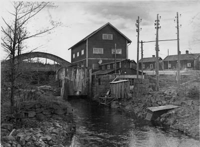 Storebro kvarn, kraftstation och smedstugorna