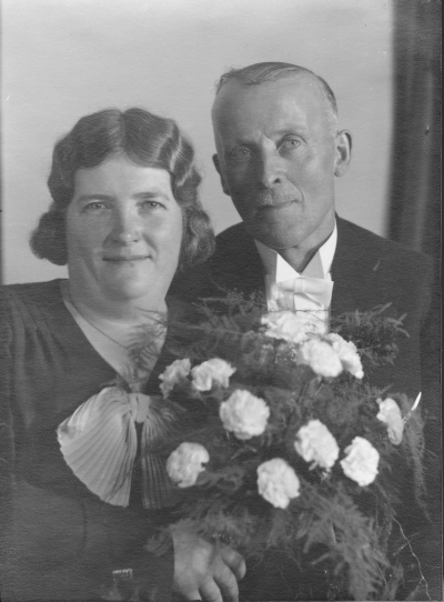 Augusta Jonasson, ungdomsledare N.T.O. ( Templet  vårblomman ).        