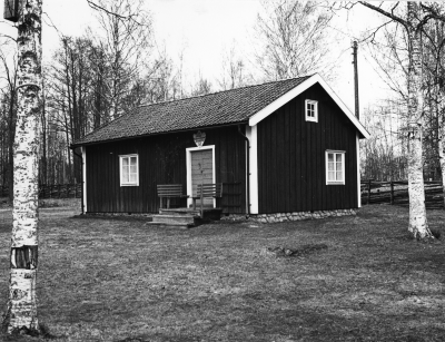 Torpstugan i Brunnsparken Södra Vi

Västantorp byggt 1687 flyttat till parken 1966