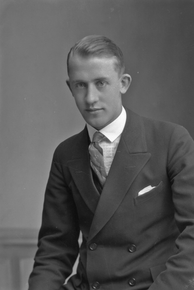 Efraim Nilsson, koperativa.



Dok.080402/RS