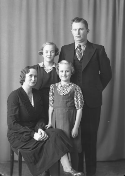 Helge Nilsson



Dok.080402/RS