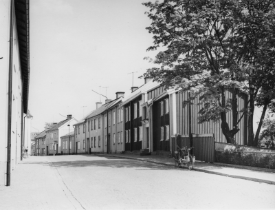 Storgatan.Till höger Tenngjutaregården.   T.E.