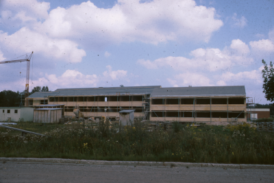 Folkhögskolan tillbyggnad av hus

090504/KG