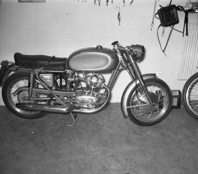 Motorsport 
Ducati sport
Knuttestugan

Dok.110128/KG