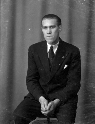 Erik Hermansson



Dok.080515/RS