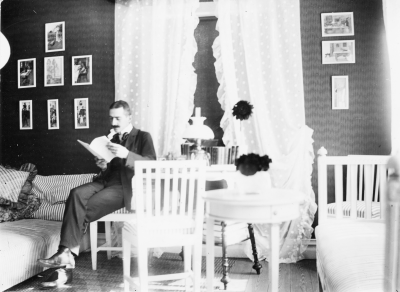 Bokhandlare och redaktör Sten Halldén 1905.   