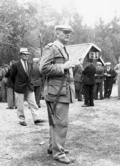 Rätt klädd för skjuttävling

Dok.100528/KG