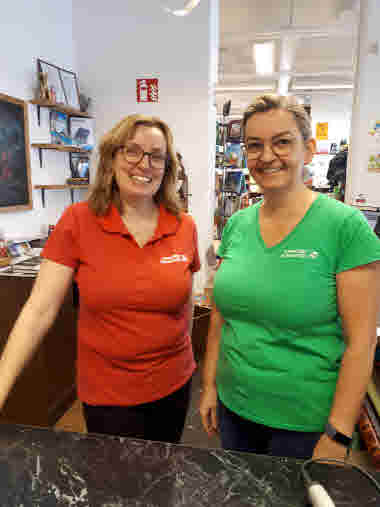 Vimmerby bokhandel, innehavarna Tove Karlstedt och Annicha Gustafsson