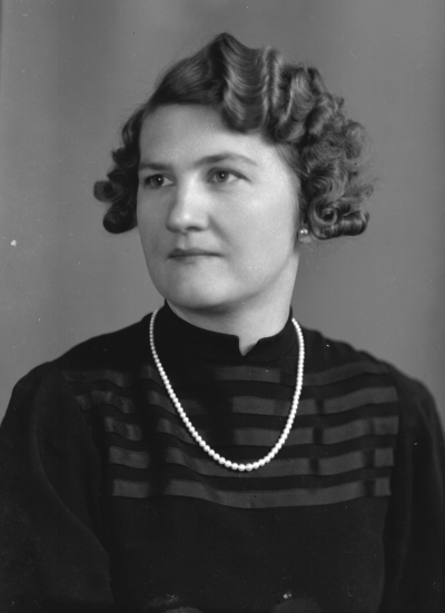 Fröken Danielsson



Dok.080422/RS