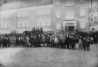 Brandkåren.
Samskolan