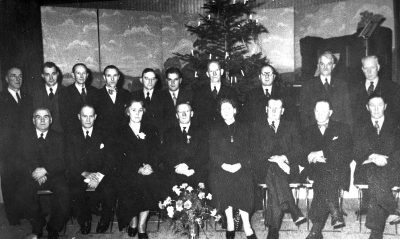 1. Ejnar Pettersson, Rössle  3. Ludvig Andersson, Grönlid   5. Gunnar Johansson,Långbrötsle 
6. Karl Hugo Pettersson, Alsta  7. Albin NIlsson, Kroksfall 8. Sibeyl Karlsson, Brantestad  11. Karl Nilsson, Säfflod  12. Fahlström, Frödinge  13. Svea Karlsson, Frödinge ( Ödesberga )  14. Gunnar Karlsson, lantbrukare Boda, Frödinge  15. Karin Fahlström ( Hörberg )  16. Harald Pettesson Solhult, Frödinge  17 Hilmer Petterson,  Frödinge.  