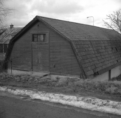 Rönnbärsgatan

Dok.110512/KG

Rönnbärsgatan Per Johan Anderssons "saltbod" där han saltade hudar 15/2-1974. T.E.