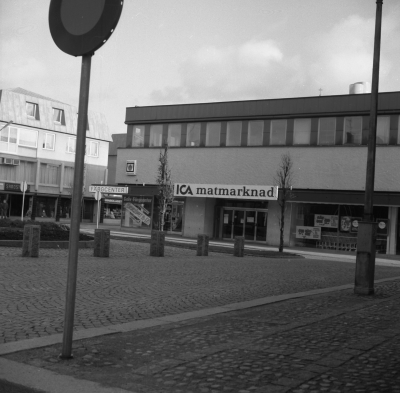 Torget
- ICA Matmarknad -

Dok.110404/KG