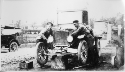 Från vänster  1. Axel Kalsson, trafikbilsägare, Vimmerby.  