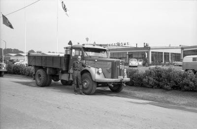 Engströms bilfirma Nils Svensson
21 / 8 - 65