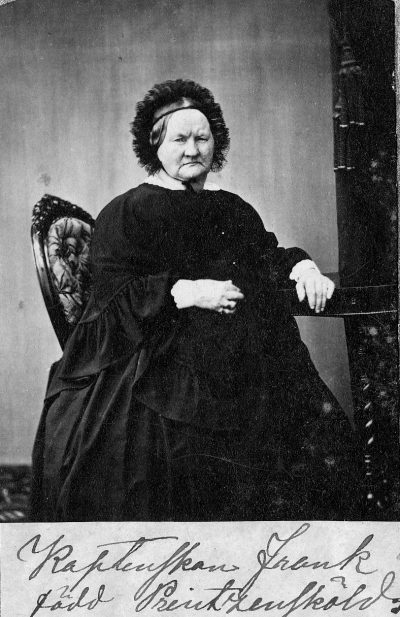 Kaptenskan Frank, född Printzensköld.