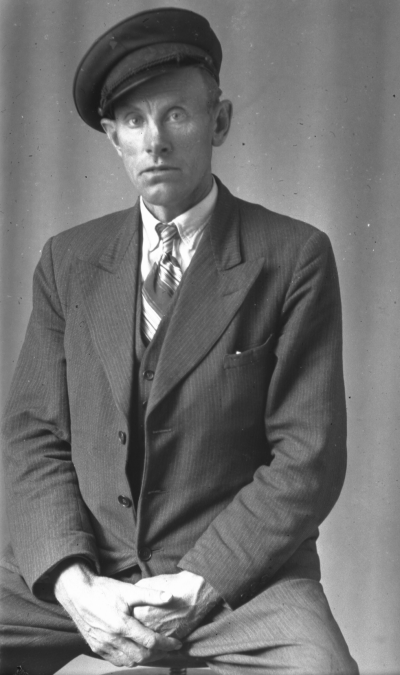 Tore Karlsson



Dok.080429/RS