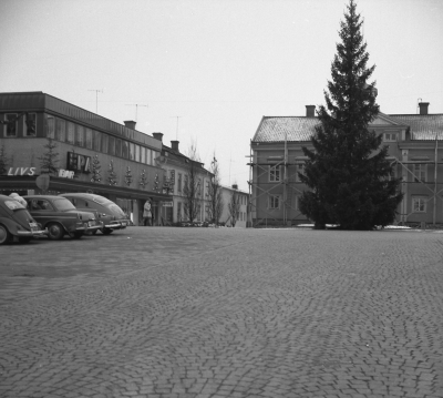 Torget
- julen 1967 -

Dok.110404/KG