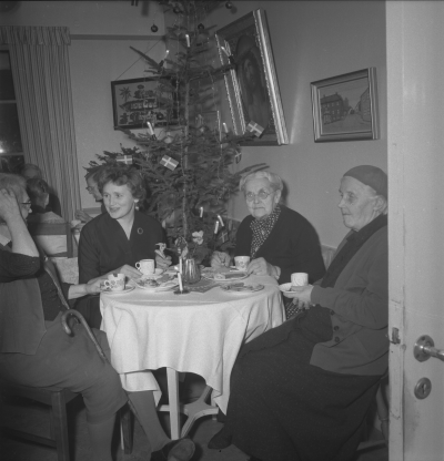 Ålderdomshemmet, trettondagsafton
Sonja Widéen