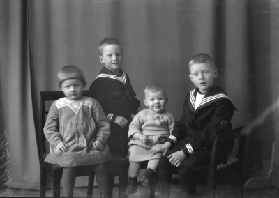 Godsägare Carlsson  (barn)



Dok.080602/RS