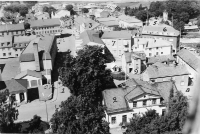 1. Sevedegatan
2. F. d Skolhus
3. Stadshotellet
4. Brandstation
5. Polisstation
6. Hanverkshuset
7.
8.Drottninggatan 
9.