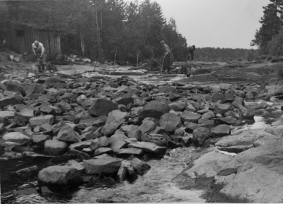 " Skvalet "  Stångån
Storebro
när det sprängder på 1950 - talet
