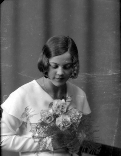 Fröken Ingrid Dunér, Vimmerby konfirmand.
gifte sig med Per Wenström



Dok.080218/RS