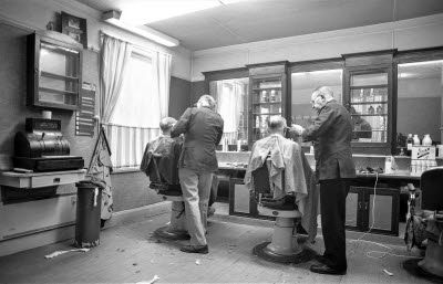 Frisersalongen
Frasse & Friberg 
Storgatan