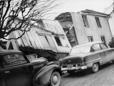 Maja Petterssons hus rives när Hantverkshuset skall byggas 1957.