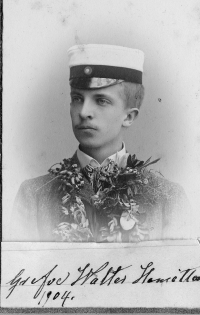 Gustav Walter Hamilton, 1904. "Tack för allt besvär med trädgården! En god jul önskas eder af W H Hamilton".