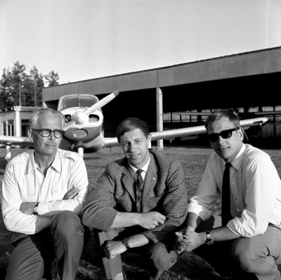 Flyg i Vimmerby
Från vänster 1. Pontus Gerhard 

Dok.110526/KG