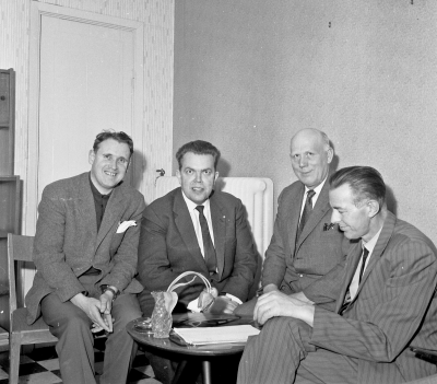Ambulansförare
- Knut Johansson -
Från vänster: 1. Tage Gustafsson 2. Paul Wallerström 3. Gunnar Persson 4. Allan Nilsson

Dok.111025/KG
