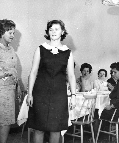 1 Maj Severin, slöjdlärare ( textil ), 2.  3. Aina Andersson  4.  5. Gullan Johansson textillärare.     