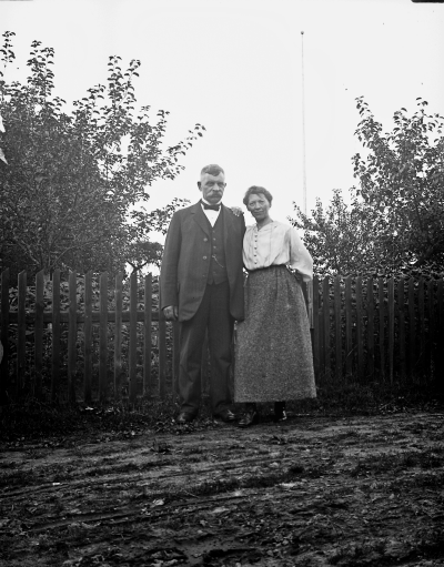 Nils ?,  Anna  f  Lindberg            U.F.