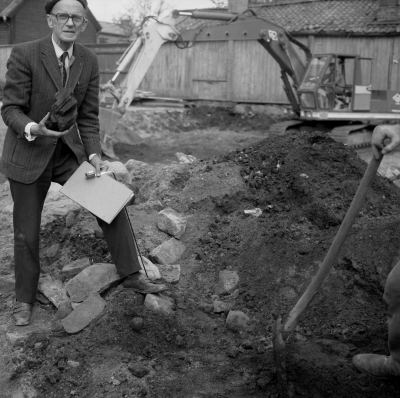 Storgatan
- Petterssons hus byggs och gatan undersöks efter fornminnen -

Dok.110331/KG
