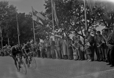 Cykeltävling
- sexdagars -

Dok.111031/KG