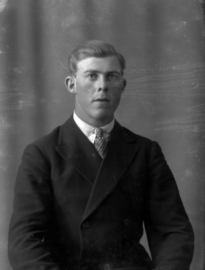 Olle Dahlström



Dok.080422/RS